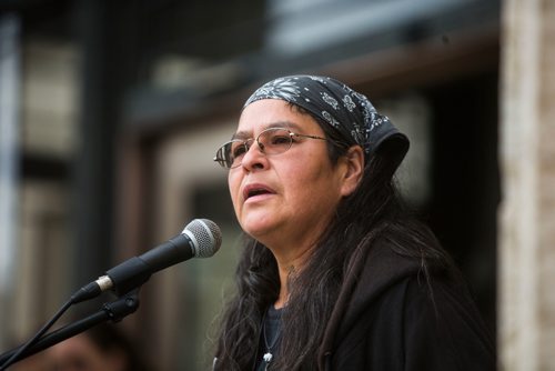 MIKAELA MACKENZIE / WINNIPEG FREE PRESS
Geraldine McManus speaks at a rally calling for a clean energy future in front of the Manitoba Legislative Building  in Winnipeg on Saturday, Sept. 8, 2018. 
Winnipeg Free Press 2018.