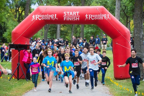 MIKAELA MACKENZIE / WINNIPEG FREE PRESS
The fourth annual Superhero Run to Fight Childhood Brain Cancer starts at Kildonan Park in Winnipeg on Saturday, Sept. 8, 2018. 
Winnipeg Free Press 2018.