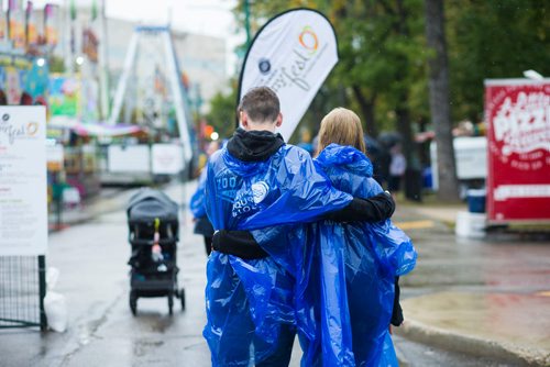 MIKAELA MACKENZIE / WINNIPEG FREE PRESS
Manyfest takes place in the rain in Winnipeg on Saturday, Sept. 8, 2018. 
Winnipeg Free Press 2018.