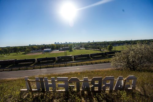 MIKAELA MACKENZIE / WINNIPEG FREE PRESS
A Hollywood-esque sign marks Garbage Hill in Winnipeg on Monday, Sept. 10, 2018. 
Winnipeg Free Press 2018.