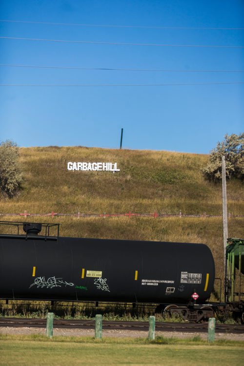 MIKAELA MACKENZIE / WINNIPEG FREE PRESS
A Hollywood-esque sign marks Garbage Hill in Winnipeg on Monday, Sept. 10, 2018. 
Winnipeg Free Press 2018.