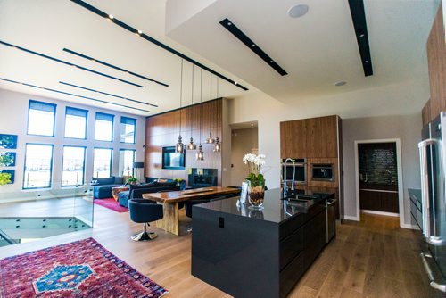 MIKAELA MACKENZIE / WINNIPEG FREE PRESS
The open kitchen and living area in the Huntington Homes show home at 376 Willow Creek Road in Winnipeg on Monday, Sept. 10, 2018.  
Winnipeg Free Press 2018.