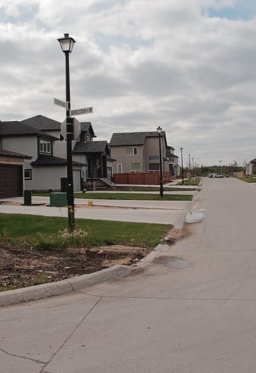 Canstar Community News At a special meeting on Aug. 31, the East Kildonan-Transcona Community Committee recommended an amendment to the development agreement that requires installation of sidewalks along Fiorentino Street in West Transcona. At the behest of residents, the committee requested that sidewalks not be required where residents have already built private approaches from the street to their homes. (SHELDON BIRNIE/CANSTAR/THE HERALD)