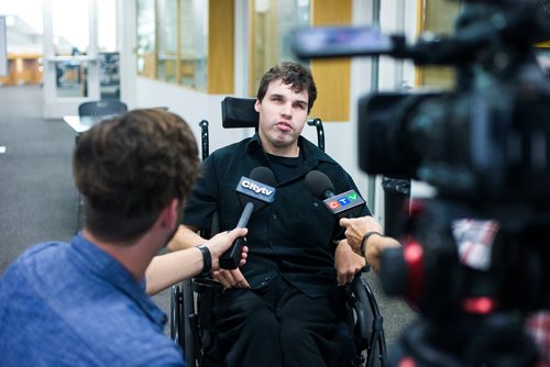 MIKAELA MACKENZIE / WINNIPEG FREE PRESS
Tyson Sylvester speaks to the media after a press conference announcing that a Manitoba human rights investigation supports his complaint that he was discriminated against in Winnipeg on Tuesday, Sept. 11, 2018.  
Winnipeg Free Press 2018.