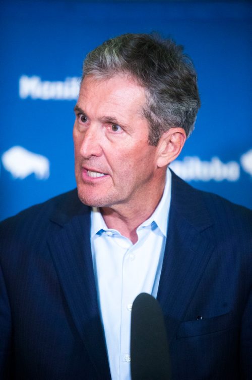 MIKAELA MACKENZIE / WINNIPEG FREE PRESS
Premier Brian Pallister scrums with the media after speaking with the Prime Minister at the Manitoba Legislative Building in Winnipeg on Tuesday, Sept. 11, 2018.  
Winnipeg Free Press 2018.