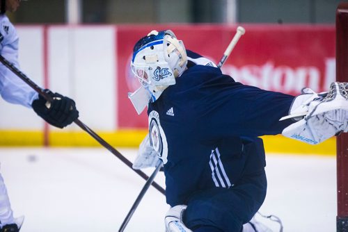 MIKAELA MACKENZIE / WINNIPEG FREE PRESS
Jets goalie Laurent Brossoit practices at the MTS Iceplex in Winnipeg on Wednesday, Sept. 12, 2018.  
Winnipeg Free Press 2018.