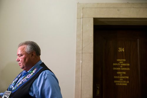 MIKAELA MACKENZIE / WINNIPEG FREE PRESS
Manitoba Metis Federation President David Chartrand speaks to the media after meeting with the Minister of Crown Services and the Minister of Indigenous and Northern Affairs at the Manitoba Legislative Building in Winnipeg on Wednesday, Sept. 12, 2018.  
Winnipeg Free Press 2018.