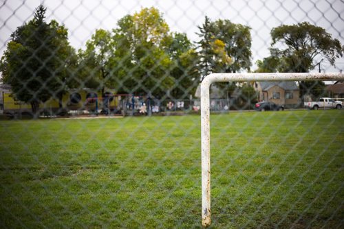 MIKAELA MACKENZIE / WINNIPEG FREE PRESS
The restricted field, which had more than 1,000 mg/g lead levels in some parts, at Weston School in Winnipeg on Thursday, Sept. 13, 2018.  
Winnipeg Free Press 2018.