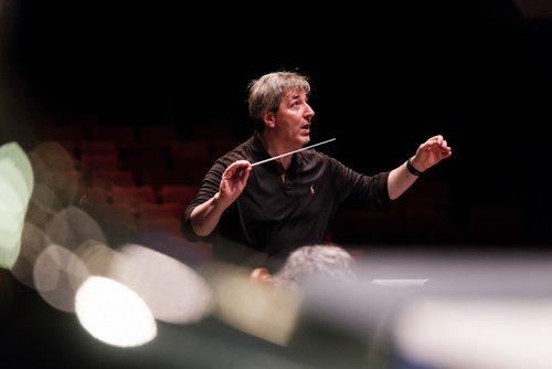 Daniel Crump / Winnipeg Free Press. Winnipeg Symphony Orchestra's new maestro, Daniel Raiskin, conducts his first first rehearsal with the Symphony. September 16, 2018.