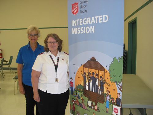 Canstar Community News Sept. 12, 2018 - (From left) Salvation Army community services coordinator Carolyn Paul and Major Brenda Hammond run a weekly food bank in Portage la Prairie with the help of about a dozen volunteers. (ANDREA GEARY/CANSTAR COMMUNITY NEWS)