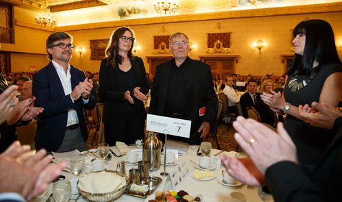 MIKE DEAL / WINNIPEG FREE PRESS
Jan Gehl (centre) a Danish architect and urban design consultant based in Copenhagen is introduced during a Keynote luncheon he spoke at called Livable Cities for the 21st Century. From left: Greg Hasiuk with Number10 Architects, Lindsay Oster with the Manitoba Association of Architects, Jan Gehl, and Dayna Spiring, CEO of Economic Development Winnipeg. The conference hosted by The Winnipeg Chamber of Commerce centres around Winnipegs future.
180919 - Wednesday, September 19, 2018.