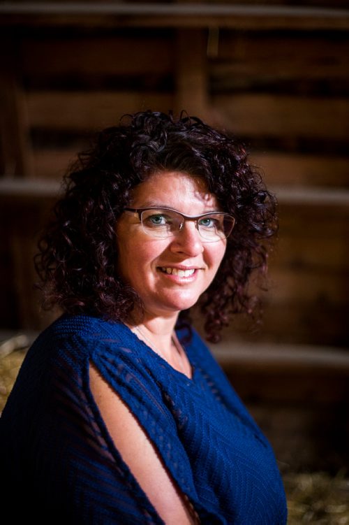 MIKAELA MACKENZIE / WINNIPEG FREE PRESS
Tracy Wood poses in the barn at Farm Away, just outside of Portage la Prairie, on Wednesday, Sept. 19, 2018.  
Winnipeg Free Press 2018.