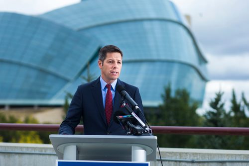 MIKAELA MACKENZIE / WINNIPEG FREE PRESS
Mayor Brian Bowman announces a commitment to establish a new Human Rights Committee of Council as well as develop a Newcomer Welcome and Inclusion Policy for the city in Winnipeg on Friday, Sept. 21, 2018.  Winnipeg Free Press 2018.