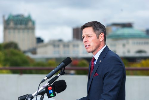 MIKAELA MACKENZIE / WINNIPEG FREE PRESS
Mayor Brian Bowman announces a commitment to establish a new Human Rights Committee of Council as well as develop a Newcomer Welcome and Inclusion Policy for the city in Winnipeg on Friday, Sept. 21, 2018.  Winnipeg Free Press 2018.