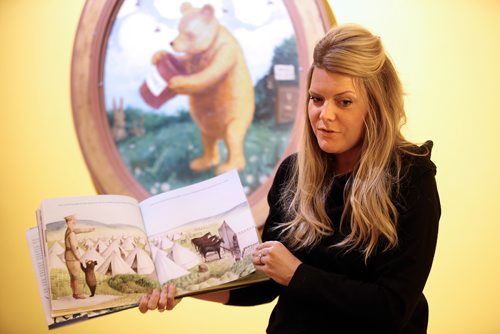 JOHN WOODS / WINNIPEG FREE PRESS
Lindsay Mattick reads from her new books Finding Winnie and Winnie's Great War in the Pooh Gallery at the Assiniboine Park  Pavilion Sunday, September 23, 2018.