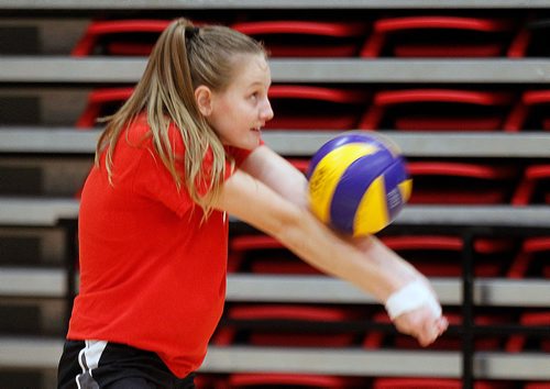 PHIL HOSSACK / WINNIPEG FREE PRESS -  Emma Parker at a Wesmen Women volleyball workout Monday. See Sawatzky's tale.  - Sept 24, 2018