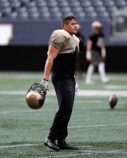 PHIL HOSSACK / WINNIPEG FREE PRESS -  U of Manitoba Bison receiver #6 Dylan Schrot at the team's workout Tuesday. - Sept 25, 2018