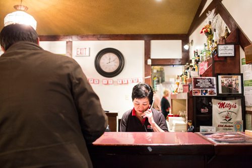 MIKAELA MACKENZIE / WINNIPEG FREE PRESS
Owner Shirley Eng at Mitzi's Chicken Finger Restaurant in Winnipeg on Wednesday, Sept. 26, 2018.  Winnipeg Free Press 2018.