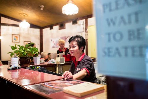 MIKAELA MACKENZIE / WINNIPEG FREE PRESS
Owner Shirley Eng at Mitzi's Chicken Finger Restaurant in Winnipeg on Wednesday, Sept. 26, 2018.  Winnipeg Free Press 2018.