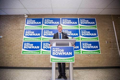 MIKAELA MACKENZIE / WINNIPEG FREE PRESS
Mayor Brian Bowman speaks to the media about risks in other candidate's lack of funding strategies for campaign promises at his campaign office in Winnipeg on Friday, Sept. 28, 2018.  Winnipeg Free Press 2018.