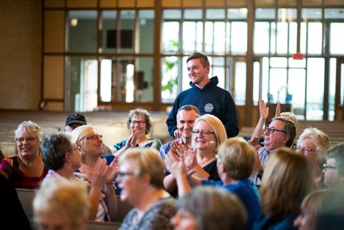 MIKAELA MACKENZIE / WINNIPEG FREE PRESS
The Sisters of the Holy Rock welcome a newcomer at a rehearsal at the John Black Memorial United Church in Winnipeg on Tuesday, Sept. 4, 2018. 
Winnipeg Free Press 2018.