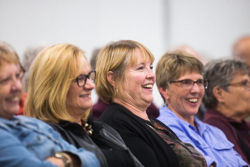 MIKAELA MACKENZIE / WINNIPEG FREE PRESS
The audience reacts to the Sisters of the Holy Rock show in Lorette in Winnipeg on Saturday, Sept. 15, 2018.  
Winnipeg Free Press 2018.