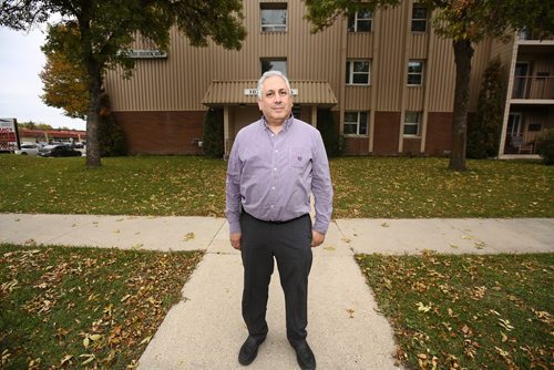 MIKE DEAL / WINNIPEG FREE PRESS
Avrom Charach, VP, Kay Four Properties outside one of their buildings at 1075 Andrews Street. 
181001 - Monday, October 1, 2018