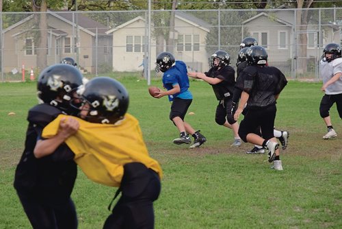 Canstar Community News Sept. 19, 2018 - The Valour Patriots are celebrating their 10th anniversary this year.(EVA WASNEY/CANSTAR COMMUNITY NEWS/METRO)