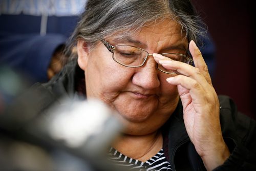 JOHN WOODS / WINNIPEG FREE PRESS
Hager Ross, mother of Mary Yellowback, whose body was found in a recycling depot over the weekend, at a press conference at Manitoba Keewatinowi Okimakanak (MKO) Tuesday, October 2, 2018. Winnipeg police are looking into her death as suspicious.