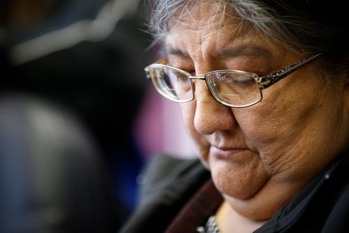 JOHN WOODS / WINNIPEG FREE PRESS
Hager Ross, mother of Mary Yellowback, whose body was found in a recycling depot over the weekend, at a press conference at Manitoba Keewatinowi Okimakanak (MKO) Tuesday, October 2, 2018. Winnipeg police are looking into her death as suspicious.