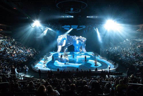 MIKE SUDOMA / WINNIPEG FREE PRESS
Cirque Du Soleil brought a rather fitting ice skating performance to a whole new level Wednesday night at Bell MTS Place. October 3, 2018