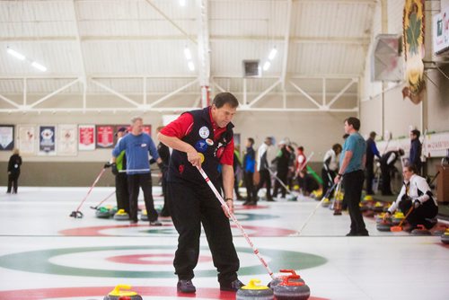 MIKAELA MACKENZIE / WINNIPEG FREE PRESS
Markus Fischer at the Margarita Curling Club's open bonspiel, where 64 teams from around the world compete, at the Granite Curling Club in Winnipeg on Thursday, Oct. 4, 2018.  Winnipeg Free Press 2018.