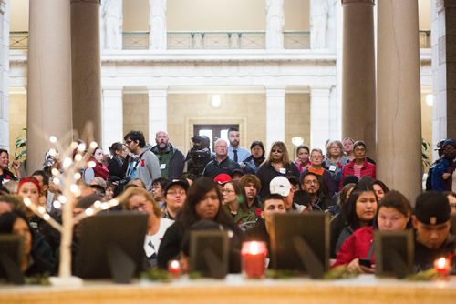 MIKAELA MACKENZIE / WINNIPEG FREE PRESS
The lives of missing and murdered indigenous women and girls are celebrated at an event at the Manitoba Legislative Building in Winnipeg on Thursday, Oct. 4, 2018.  Winnipeg Free Press 2018.