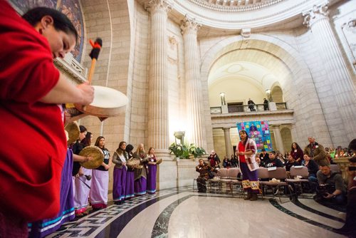 MIKAELA MACKENZIE / WINNIPEG FREE PRESS
The Dancing Spirit drum group does an opening song at an event celebrating the lives of missing and murdered indigenous women and girls at the Manitoba Legislative Building in Winnipeg on Thursday, Oct. 4, 2018.  Winnipeg Free Press 2018.