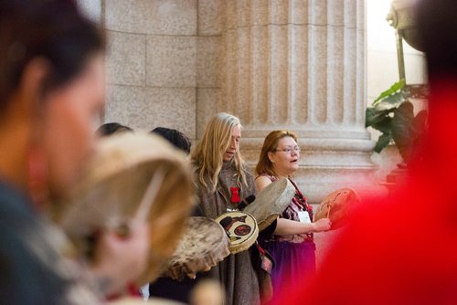 MIKAELA MACKENZIE / WINNIPEG FREE PRESS
The Dancing Spirit drum group does an opening song at an event celebrating the lives of missing and murdered indigenous women and girls at the Manitoba Legislative Building in Winnipeg on Thursday, Oct. 4, 2018.  Winnipeg Free Press 2018.