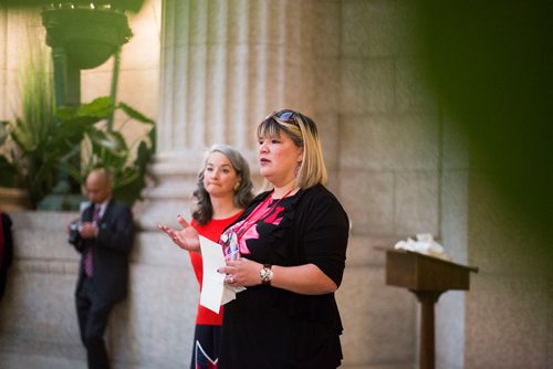 MIKAELA MACKENZIE / WINNIPEG FREE PRESS
NDP MLA Bernadette Smith speaks at an event celebrating the lives of missing and murdered indigenous women and girls at the Manitoba Legislative Building in Winnipeg on Thursday, Oct. 4, 2018.  Winnipeg Free Press 2018.