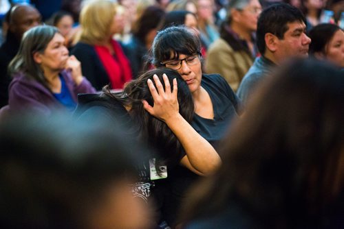 MIKAELA MACKENZIE / WINNIPEG FREE PRESS
Jolene Blackhawk comforts her daughter, Jessica, at an event celebrating the lives of missing and murdered indigenous women and girls at the Manitoba Legislative Building in Winnipeg on Thursday, Oct. 4, 2018.  Winnipeg Free Press 2018.