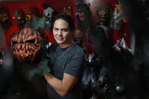 RUTH BONNEVILLE / WINNIPEG FREE PRESS


Artist,  Aaron Nobess who makes spooky masks for his company called. Crypt Skin.

Description:T he story is The Crypt Skin Project. Aaron Nobess makes freaky creature masks and he'll be at Comic Con again this year.

Photos  of Aaron and his creatures.  

October 4th, 2018