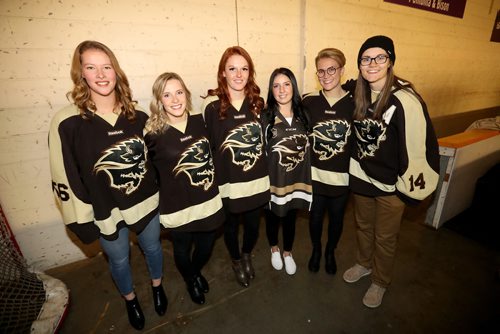 TREVOR HAGAN / WINNIPEG FREE PRESS
Rachel Dyck, Nicole Carswell, Caitlin Fyten, Charity Price, Venla Hovi and Alana Serhan, returning members of the 2017-2018 Championship winning team were on hand for the banner unveiling prior to the game against the Calgary Dinos, Friday, October 5, 2018.
