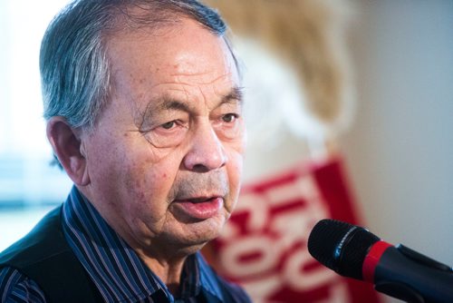 MIKAELA MACKENZIE / WINNIPEG FREE PRESS
Elder Norman Meade says a prayer before the release of the KAIROS Education for Reconciliation Report Card at the National Centre for Truth and Reconciliation at the University of Manitoba in Winnipeg on Tuesday, Oct. 9, 2018.
Winnipeg Free Press 2018.