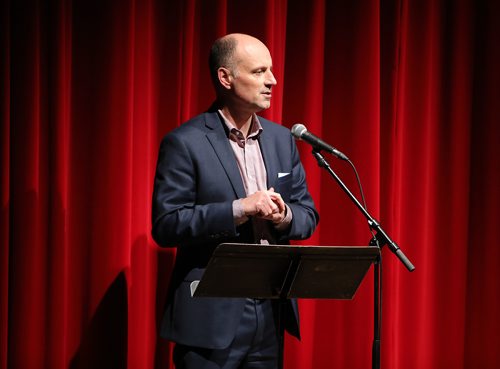 JASON HALSTEAD / WINNIPEG FREE PRESS

Winnipeg Free Press editor Paul Samyn speaks at the Winnipeg Free Press screening of the 2016 Academy Awards best picture winner, Spotlight, at the Winnipeg Art Gallery on Oct. 3, 2018 in celebration of National Newspaper Week. (See Social Page)