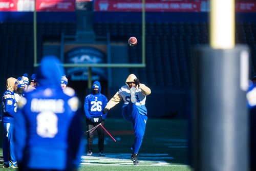 MIKAELA MACKENZIE / WINNIPEG FREE PRESS
Offensive lineman Qadr Spooner kicks a field goal at the Bombers practice at the Investors Group Field in Winnipeg on Friday, Oct. 12, 2018. 
Winnipeg Free Press 2018.