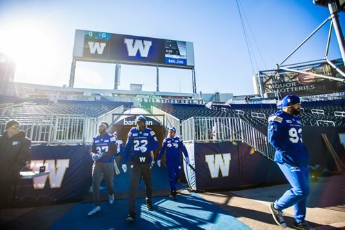 MIKAELA MACKENZIE / WINNIPEG FREE PRESS
The Bombers practice at the Investors Group Field in Winnipeg on Friday, Oct. 12, 2018. 
Winnipeg Free Press 2018.