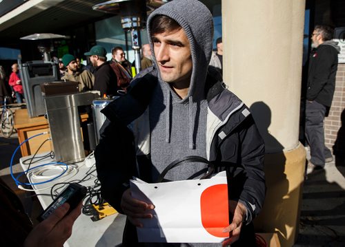 MIKE DEAL / WINNIPEG FREE PRESS
Eric Bachmann talks about his experience buying legal cannabis for the first time at Tokyo Smoke on the first day that cannabis can be sold legally in Canada.
181017 - Wednesday, October 17, 2018.