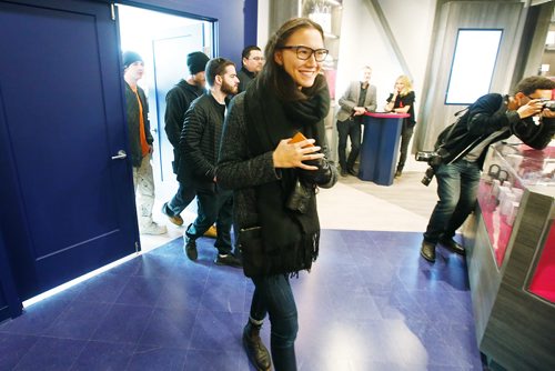 JOHN WOODS / WINNIPEG FREE PRESS
The first customers enter the opening of Meta Cannabis Supply Co Wednesday, October 17, 2018.