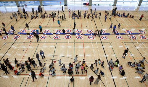 MIKE DEAL / WINNIPEG FREE PRESS
Grade three students competing in a floor curling tournament at the Sport for Life Centre Thursday morning. CurlManitoba hosted one of Canadas largest youth floor curling tournaments, over 550 students from twelve schools and five School Divisions took part.
181018 - Thursday, October 18, 2018.