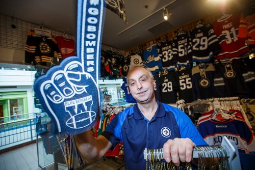 MIKE DEAL / WINNIPEG FREE PRESS
Rick Lefort owner of Uptown Sports which is on the 2nd level of Portage Place Shopping Centre and is celebrating its 15th anniversary in downtown Winnipeg.
181018 - Thursday, October 18, 2018.