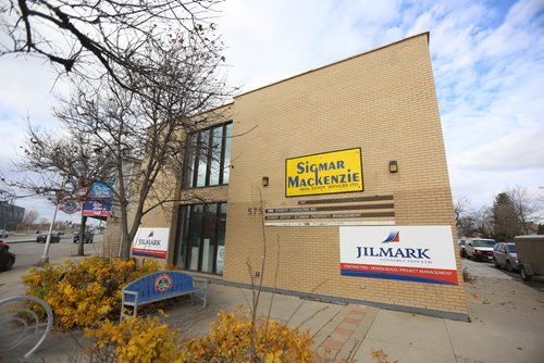 TREVOR HAGAN / WINNIPEG FREE PRESS
Nova Physiotherapy, a longtime tenant at the Medical Arts Building, will be moving into the first floor of 575 St. Mary's Road, Friday, October 19, 2018.