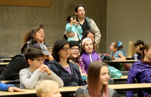 TREVOR HAGAN / WINNIPEG FREE PRESS
The crowd watches a magic show during the Spooky Science event at the University of Manitoba, Saturday, October 20, 2018.