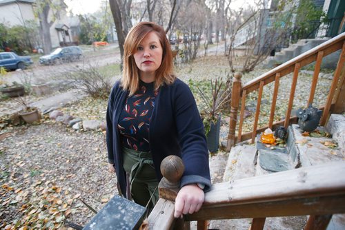 JOHN WOODS / WINNIPEG FREE PRESS
Teresa Sanderson is photographed at her home Sunday, October 21, 2018. Anderson complained about BIZ Tweeting on behalf of its executive director Stephanie Meilleur who's running for council.